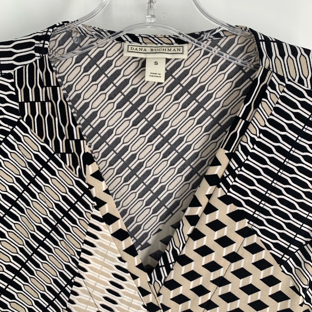 Dana Buchman V-Necked Sleeveless Top, Small - Picture 2 of 5